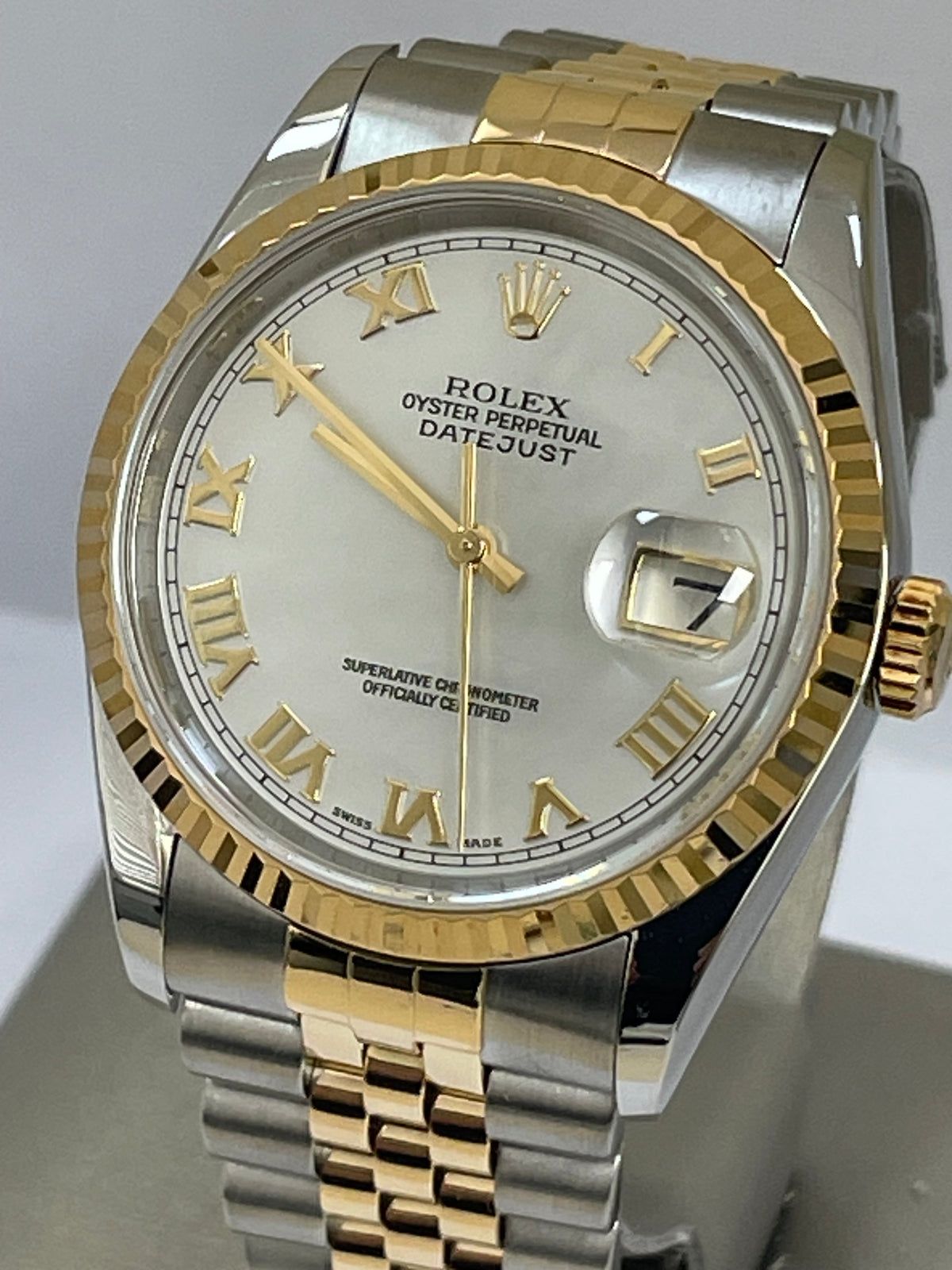 Rolex Steel and Yellow Gold Datejust 36 - K Serial - Fluted Bezel - Mother of Pearl Roman Dial - Jubilee Bracelet - 16233