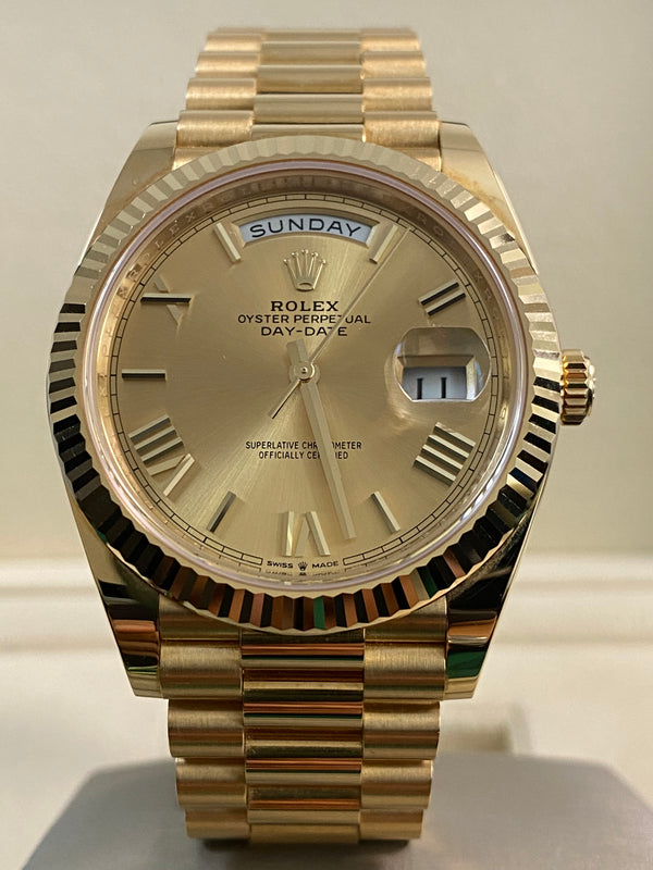 Rolex Yellow Gold Day-Date 40 - 2021 - Fluted Bezel - Champagne Roman Dial - President Bracelet - 228238 *FULL SET*