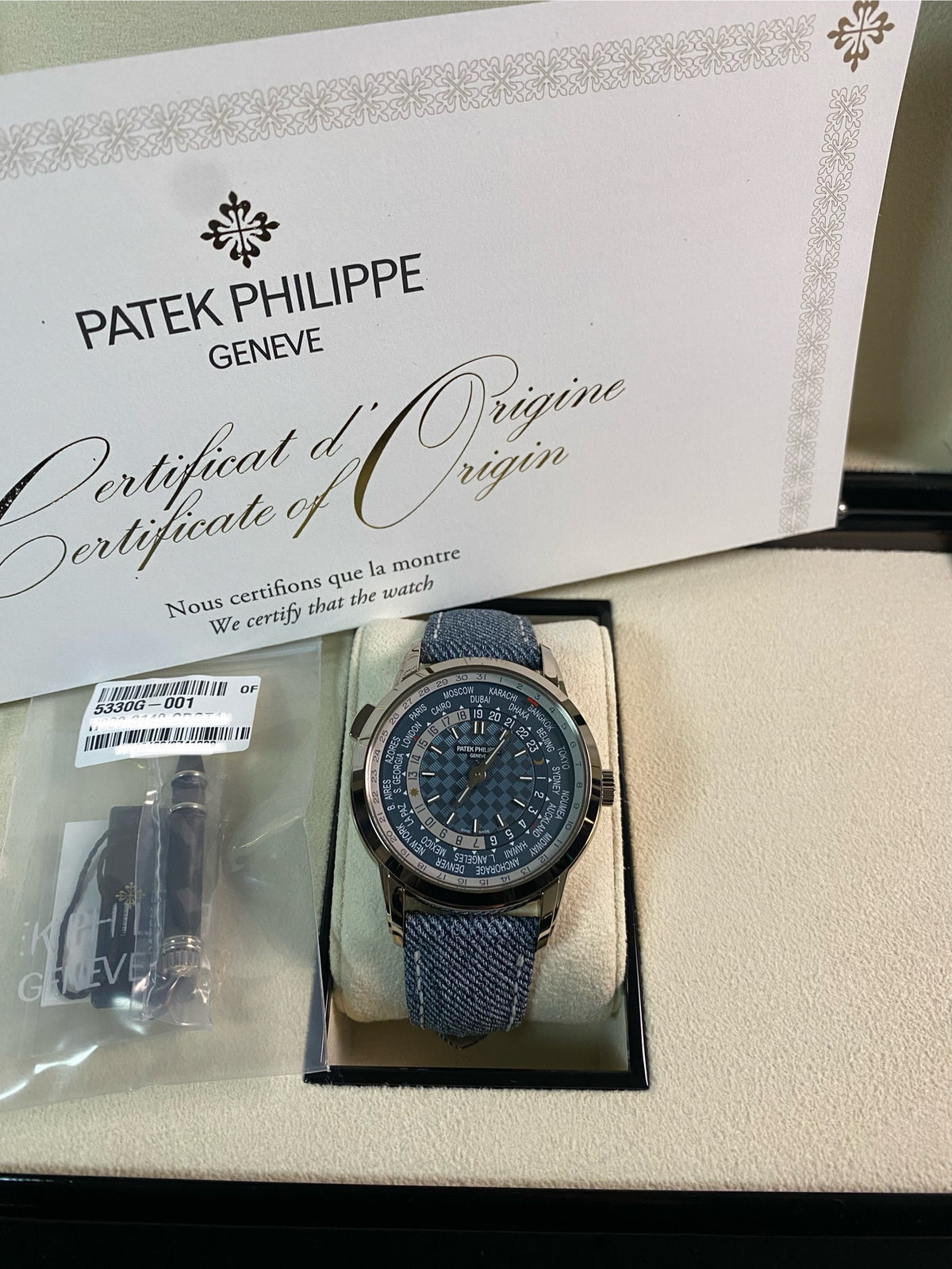 Patek Philippe World Time White Gold - 2024 - Date Complications - Jean Strap - 5330G *FULL SET*