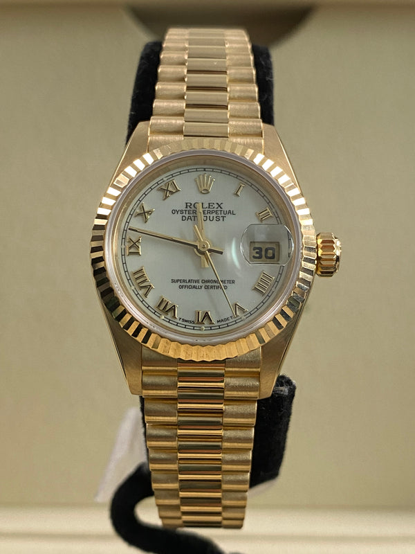Rolex Yellow Gold Lady-Datejust - 1995 - Fluted Bezel - White Roman Dial - President Bracelet - 69178 *FULL SET*