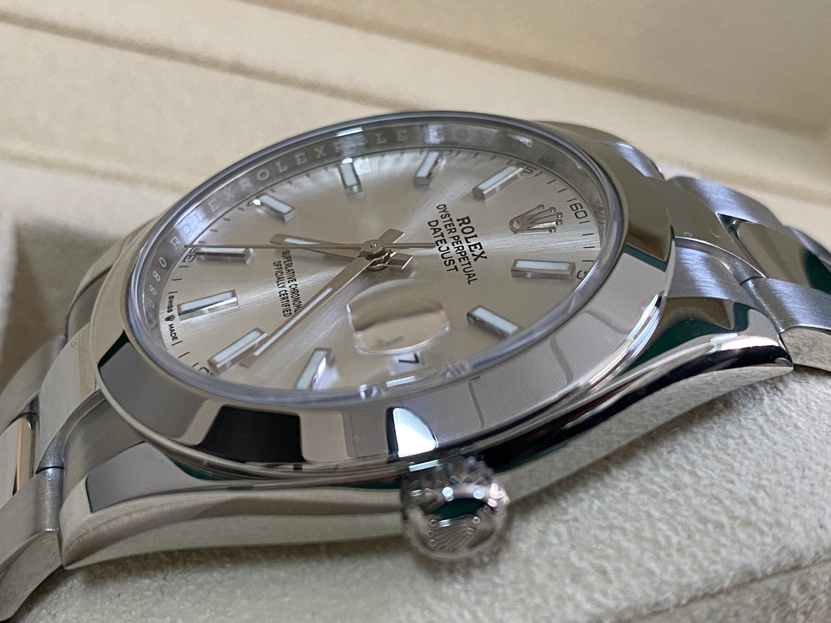 Rolex Steel Datejust 41 - 2022 - Smooth Bezel - Silver Index Dial - Oyster Bracelet - 126300 *COMPLETE SET*