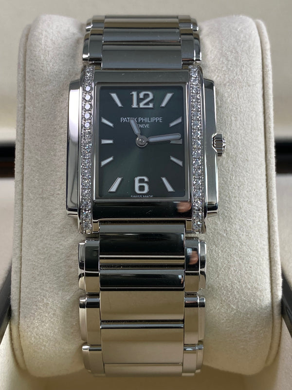 Patek Philippe Twenty~4 - 2025 - Sunburst Green Dial - 4910 *FULL SET*