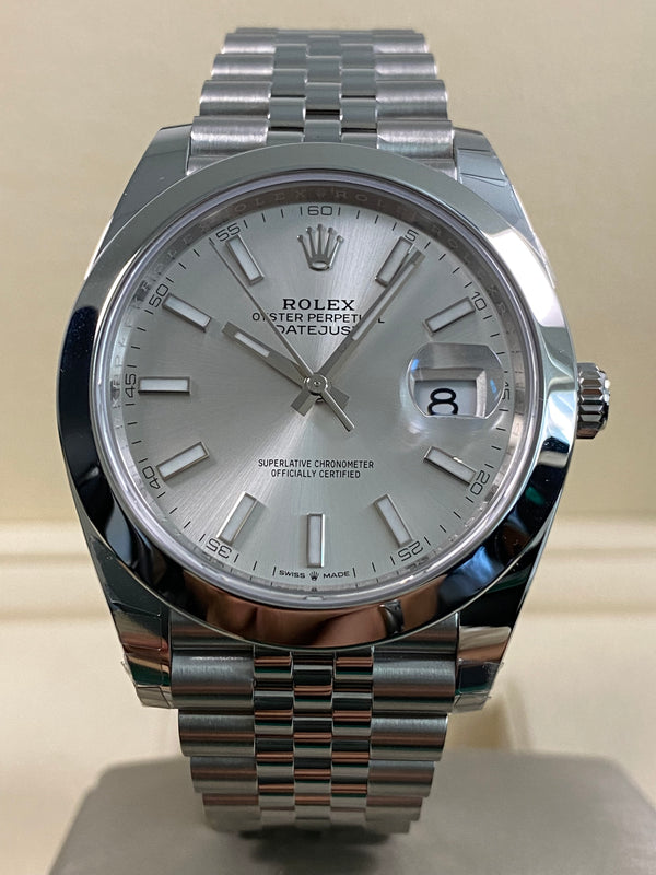 Rolex Steel Datejust 41 - 2025- Smooth Bezel -Silver Index Dial - Jubilee Bracelet - 126300 *FULL SET*