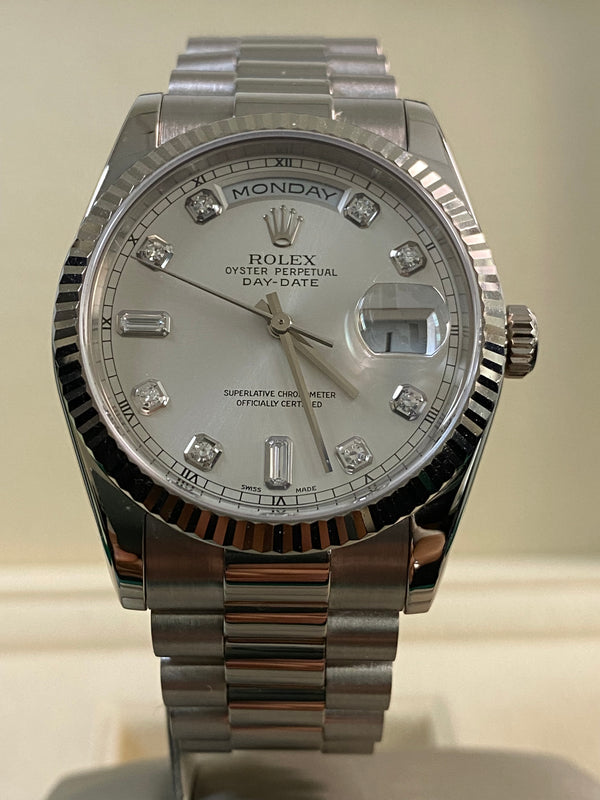 Rolex White Gold Day-Date 36 - 2000 - Fluted Bezel - Factory Diamond Dial - President Bracelet - 118239 *FULL SET*