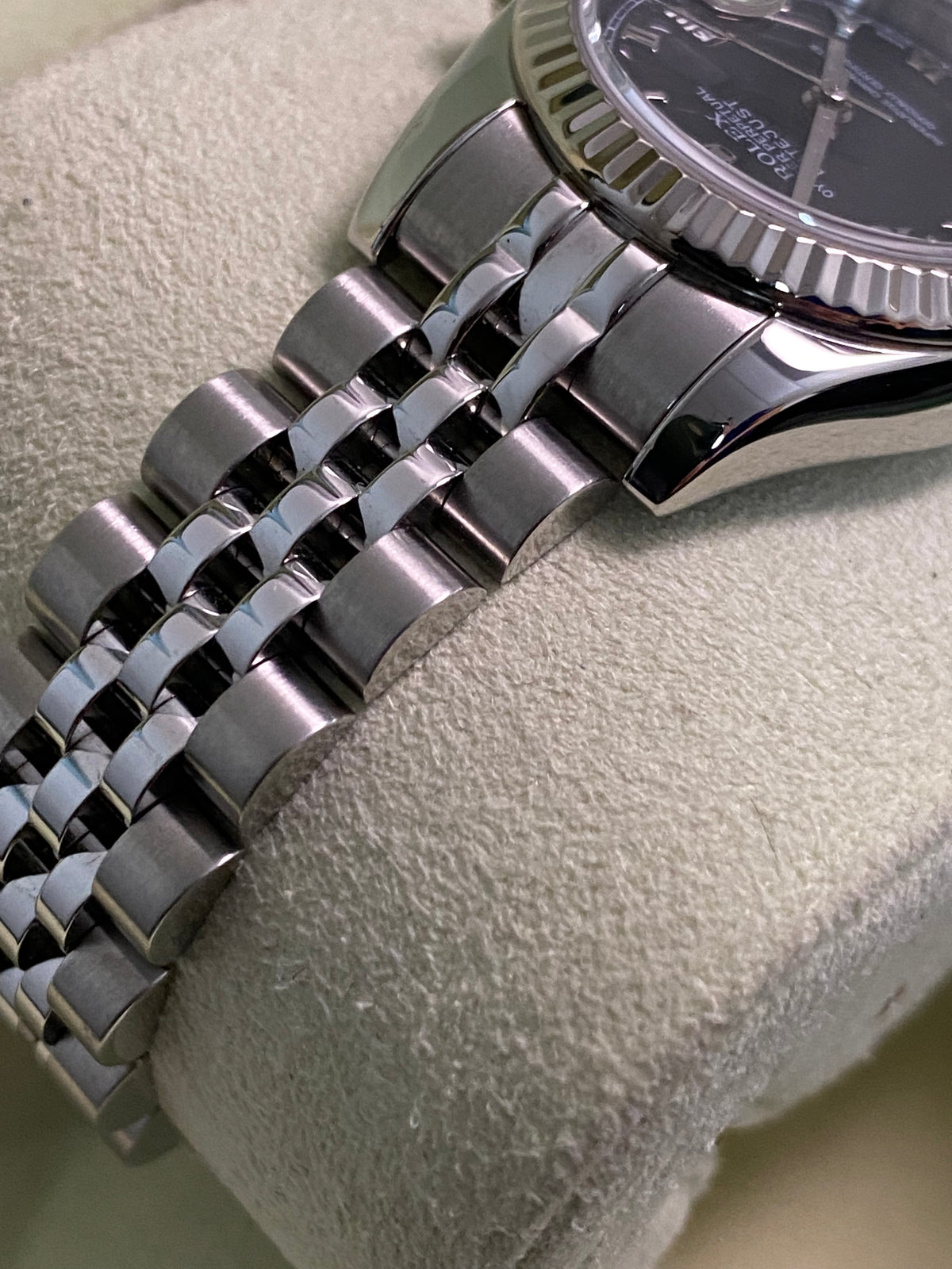 Rolex White Gold Rolesor Lady-Datejust - 2007 - Fluted Bezel - Black Roman Dial - Jubilee Bracelet - 179174 *FULL SET*