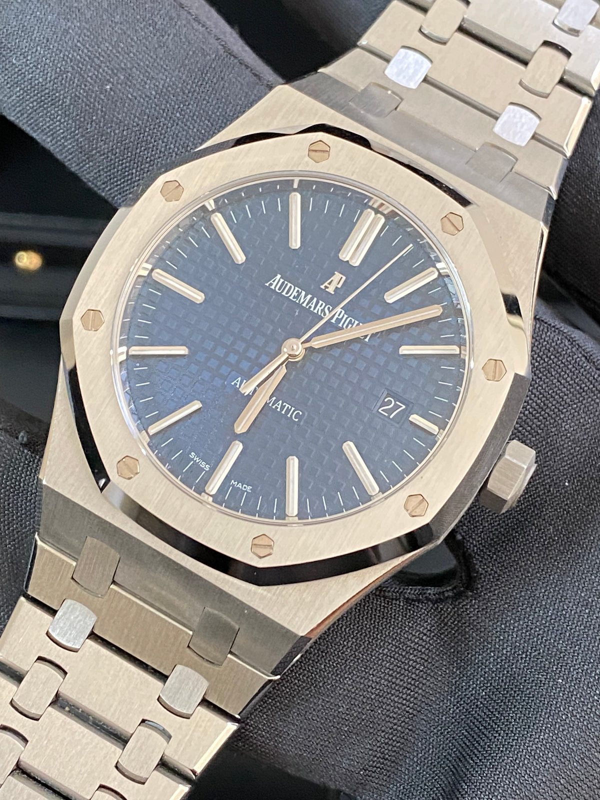 Audemars Piguet Royal Oak Self Winding - 2014 - Blue Dial - 15400ST *FULL SET*