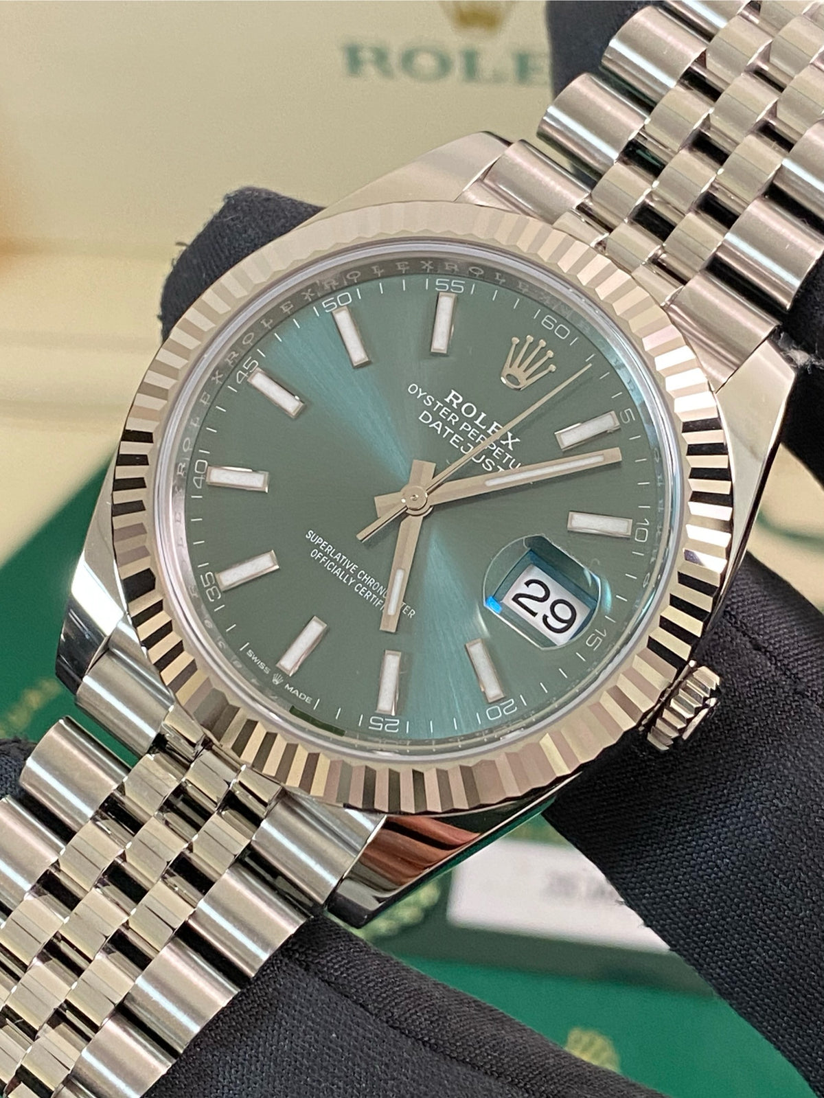 Rolex Steel Datejust 41 - 2025 - Fluted Bezel - Mint Green Dial - Jubilee Bracelet - 126334 *FULL SET*
