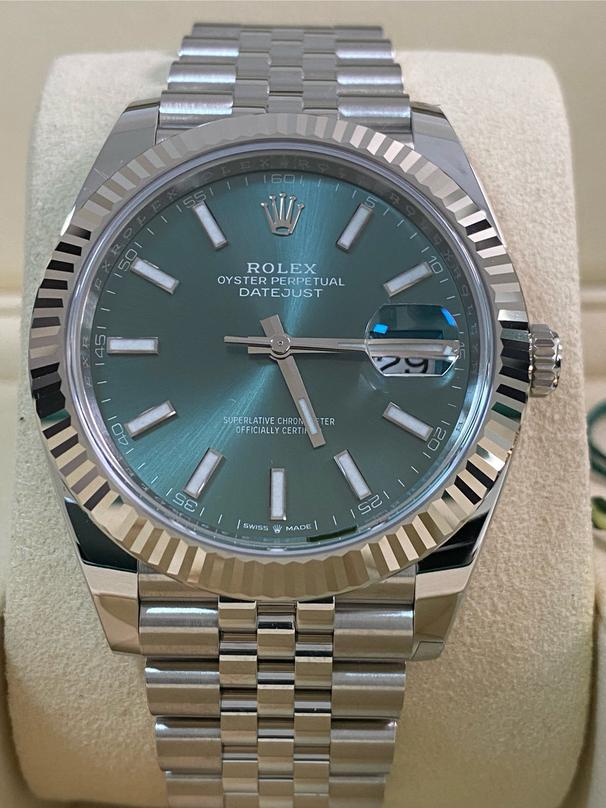 Rolex Steel Datejust 41 - 2025 - Fluted Bezel - Mint Green Dial - Jubilee Bracelet - 126334 *FULL SET*