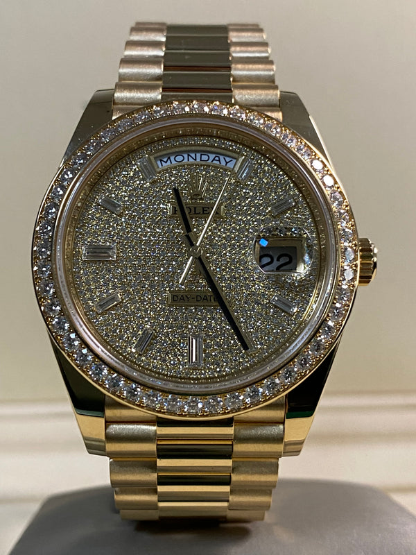 Rolex Yellow Gold Day-Date 40 - 2024 - Diamond-set Bezel - Pave Dial - 228348RBR *FULL SET*