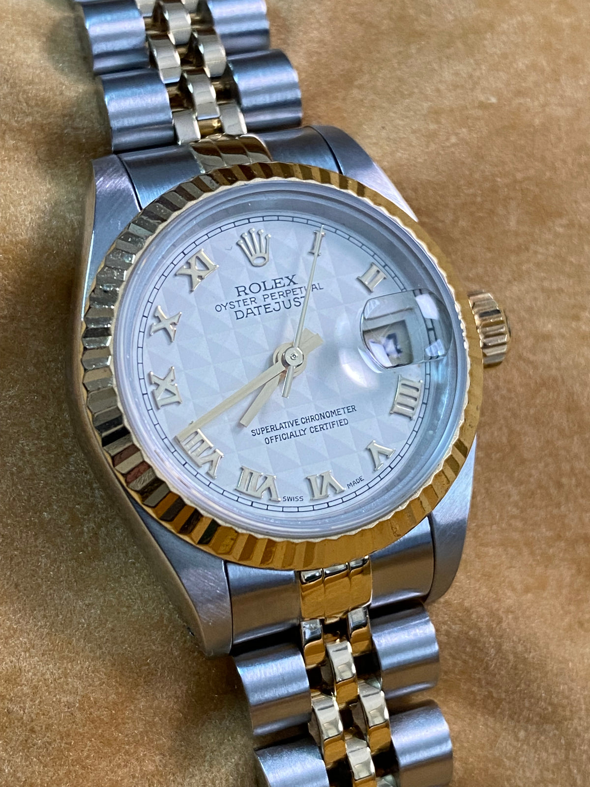 Rolex Steel & Yellow Gold Lady-Datejust - E serial - Fluted Bezel - Ivory Pyramid Roman Dial - Jubilee Bracelet - 69173 *FULL SET*