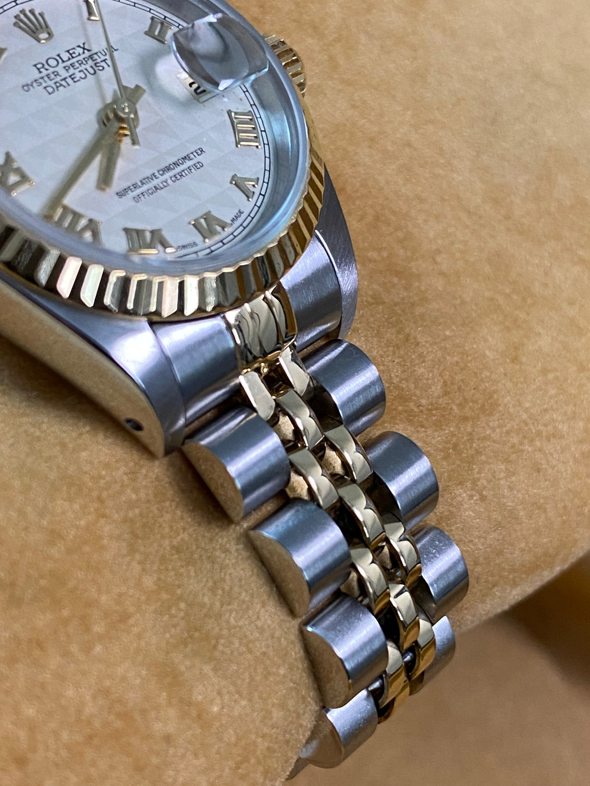 Rolex Steel & Yellow Gold Lady-Datejust - E serial - Fluted Bezel - Ivory Pyramid Roman Dial - Jubilee Bracelet - 69173 *FULL SET*
