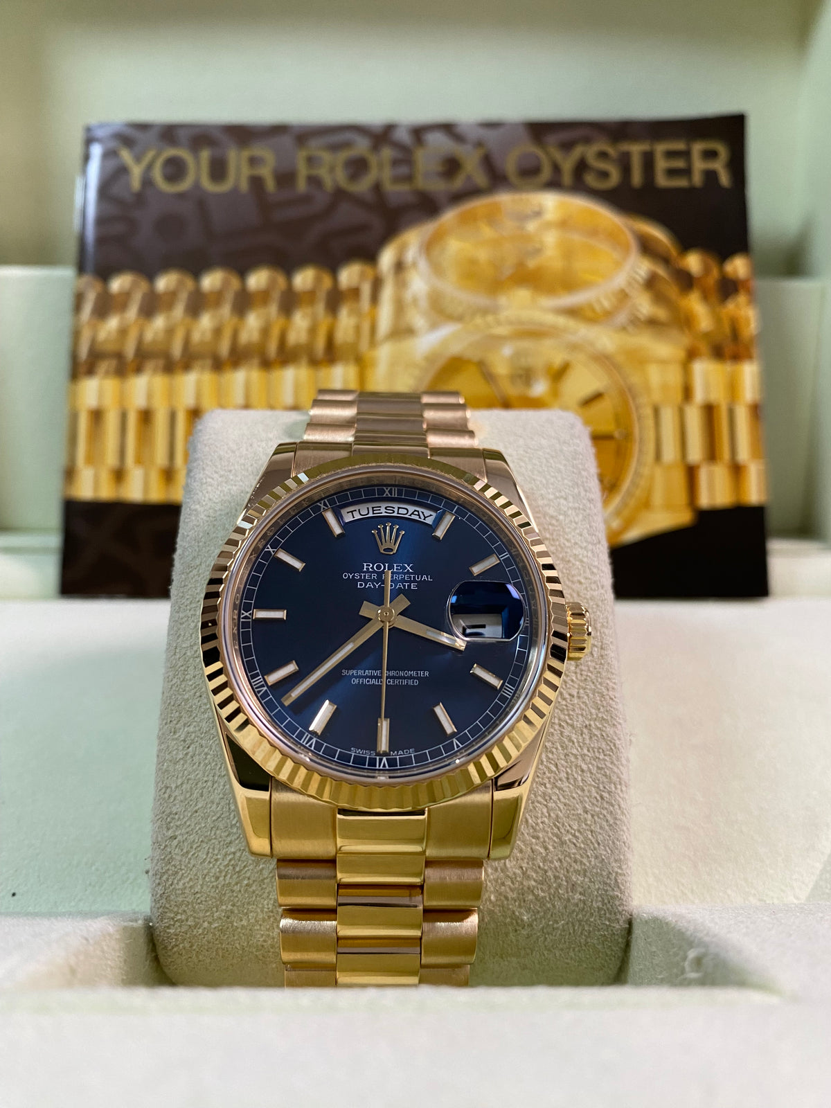 Rolex Yellow Gold Day-Date 36 - M serial - Fluted Bezel - Blue Index Dial - President Bracelet - 118238