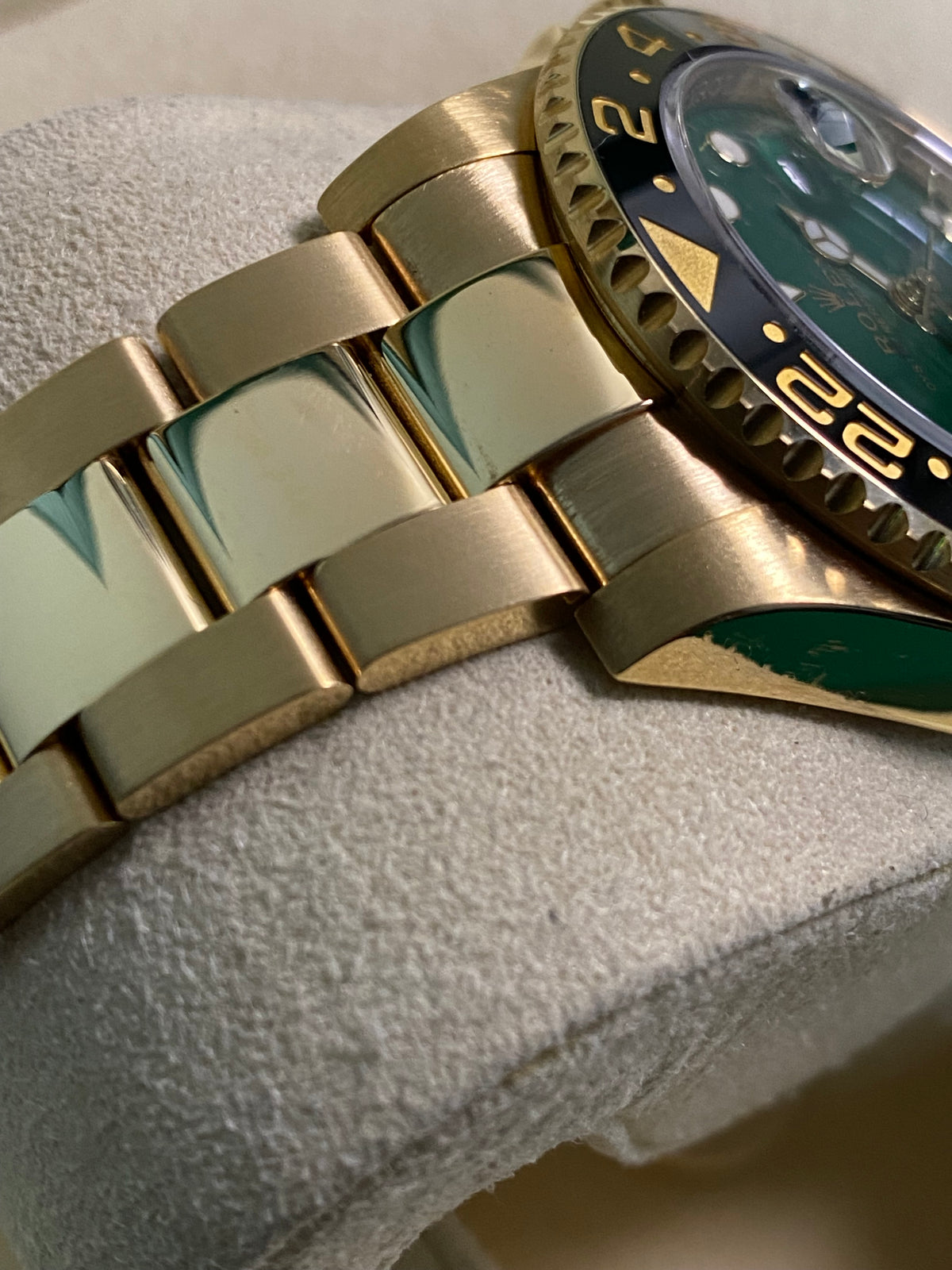 Rolex Yellow Gold GMT-Master II - 2017 - Black Bezel - Anniversary Green Dial - Oyster Bracelet - 116718LN *FULL SET*