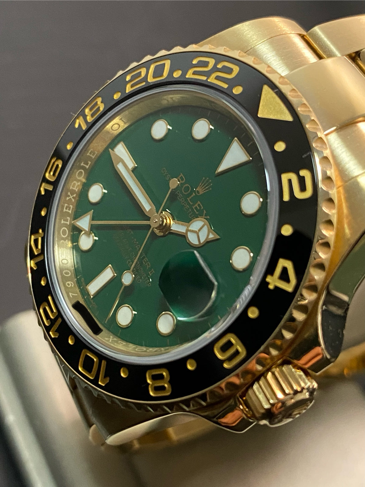 Rolex Yellow Gold GMT-Master II - 2017 - Black Bezel - Anniversary Green Dial - Oyster Bracelet - 116718LN *FULL SET*