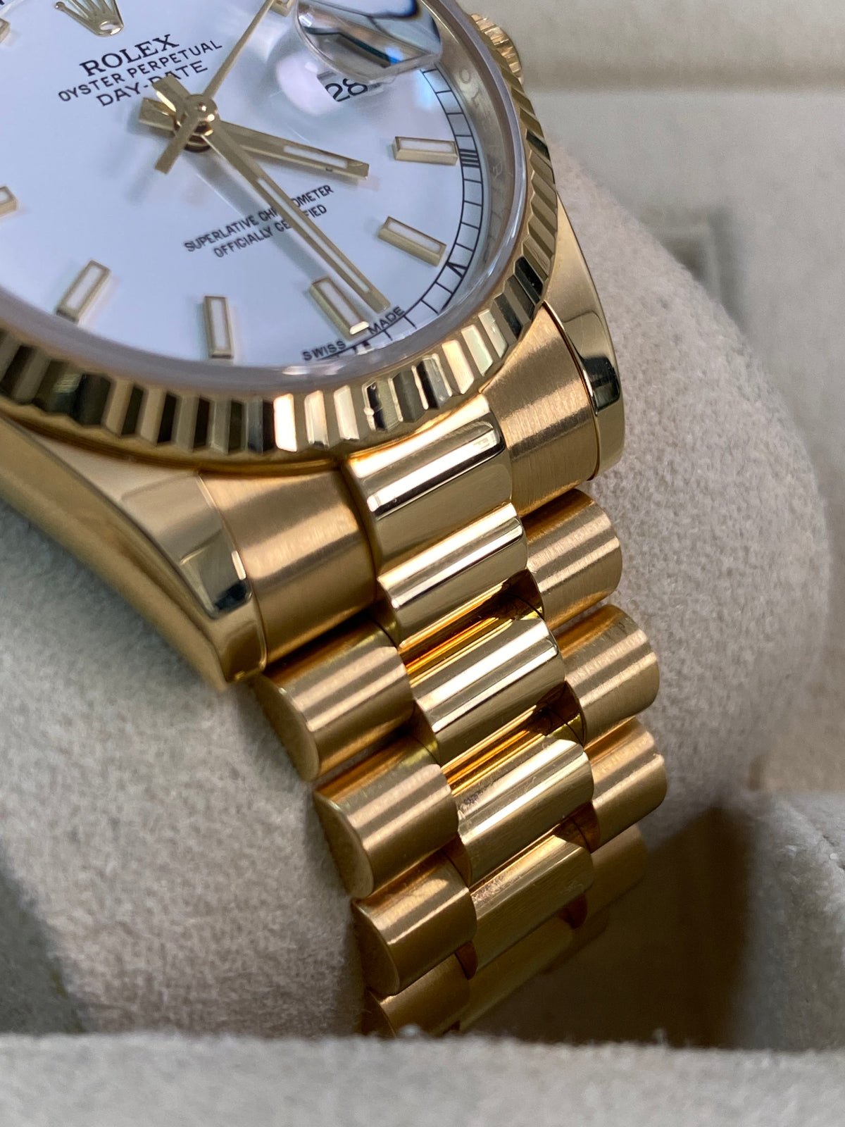 Rolex Yellow Gold Day-Date 36 - 2017 - Fluted Bezel - White Index Dial - President Bracelet - 118238 *UNPOLISHED*
