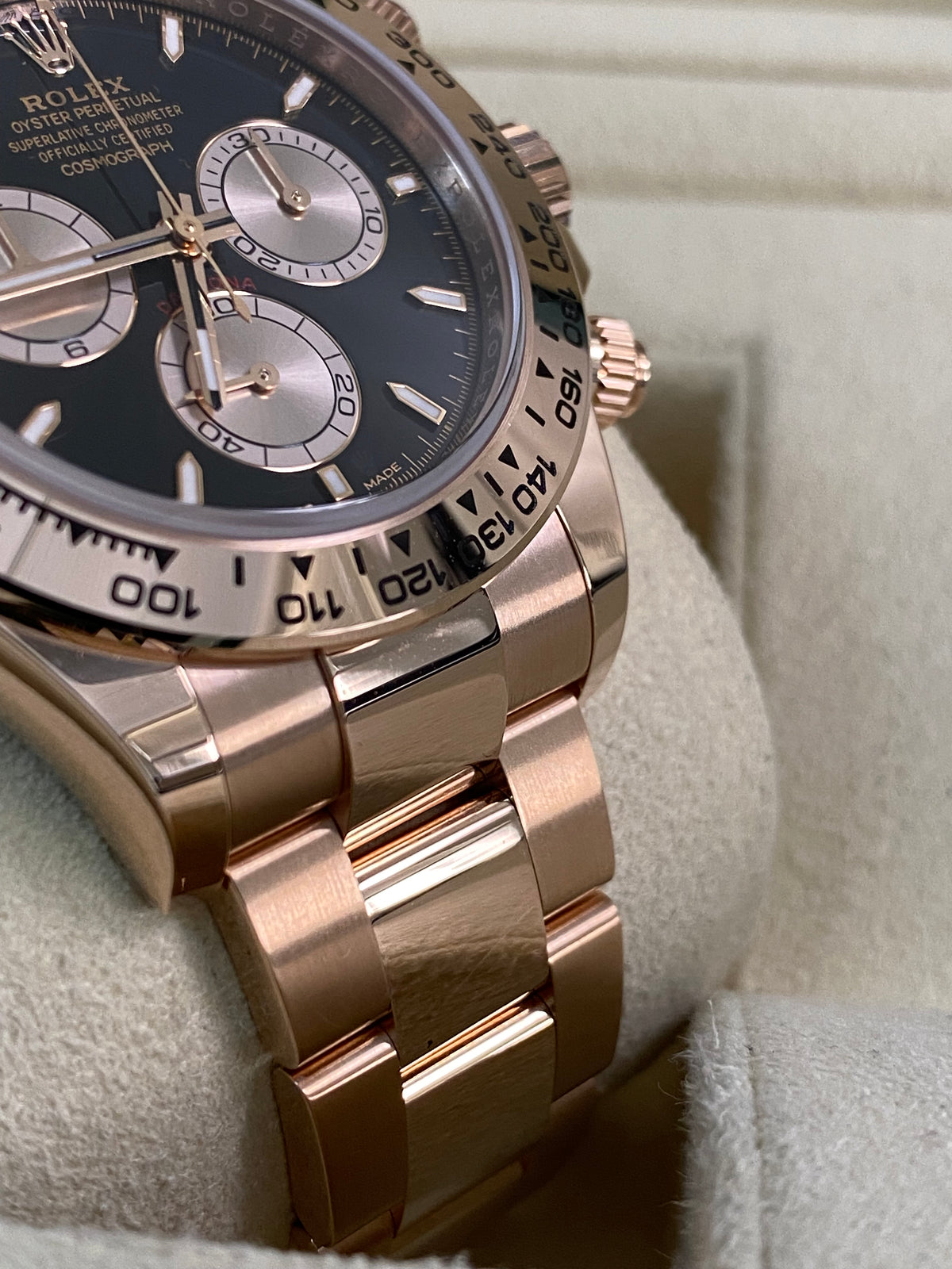 Rolex Everose Gold Cosmograph Daytona - 2024 - Black Dial - 126505 *FULL SET*