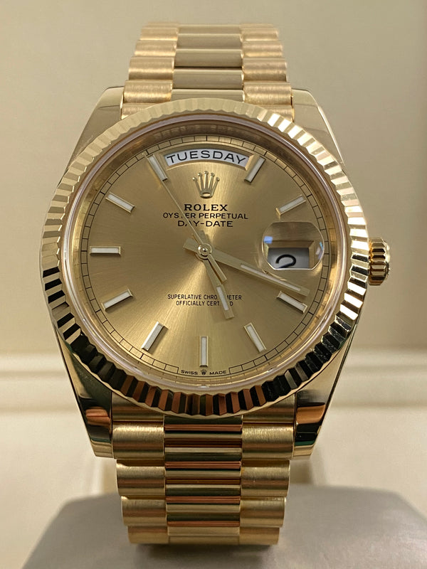 Rolex Yellow Gold Day-Date 40 - 2022 - Champagne Dial - 228238 *FULL SET*