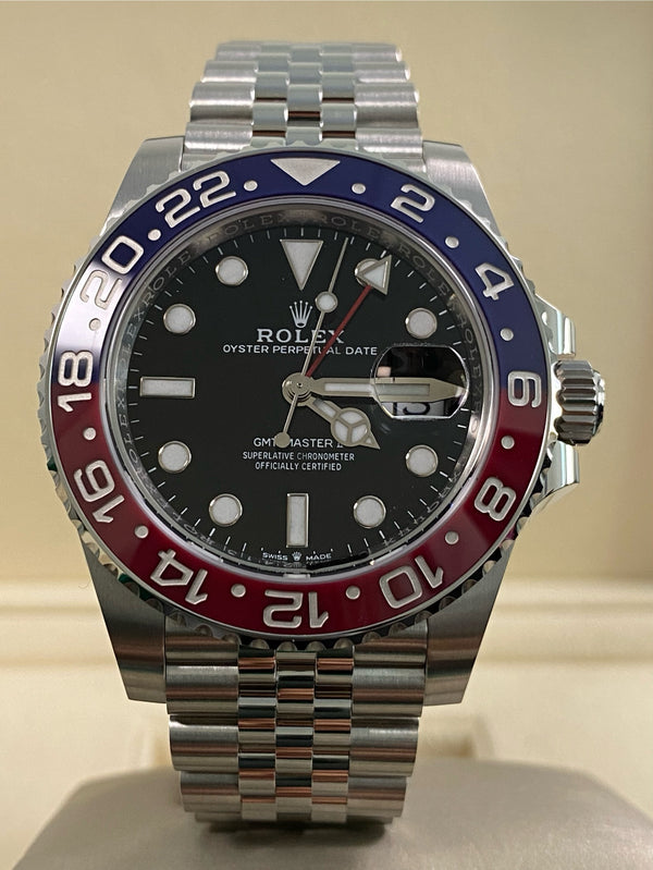 Rolex GMT-Master II - 2025 -"Pepsi" - Black Dial - Jubilee Bracelet - 126710BLRO *FULL SET*