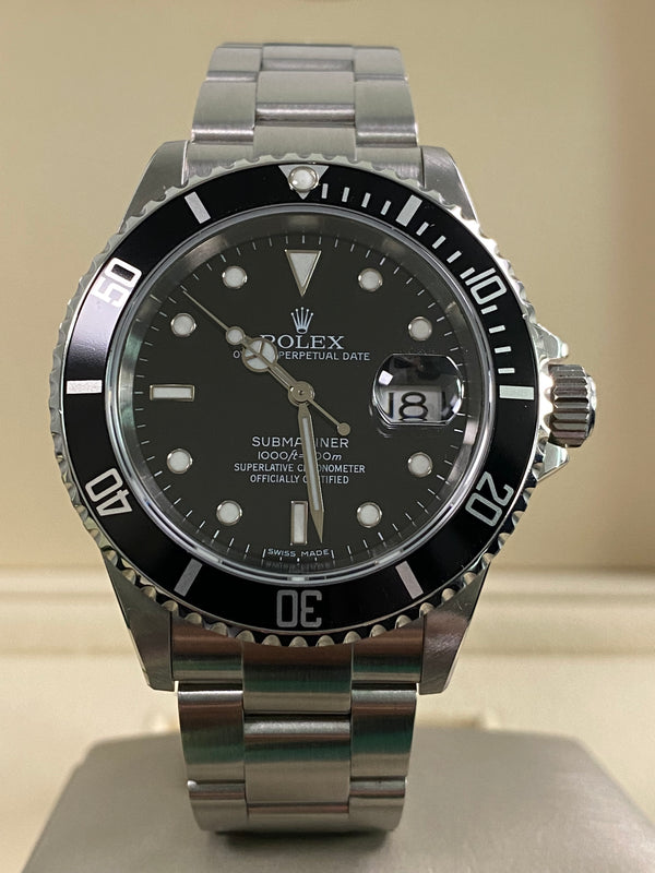Rolex Submariner Date - 2007 - Pre-Ceramic Bezel - No Holes Case - 16610 *FULL SET*