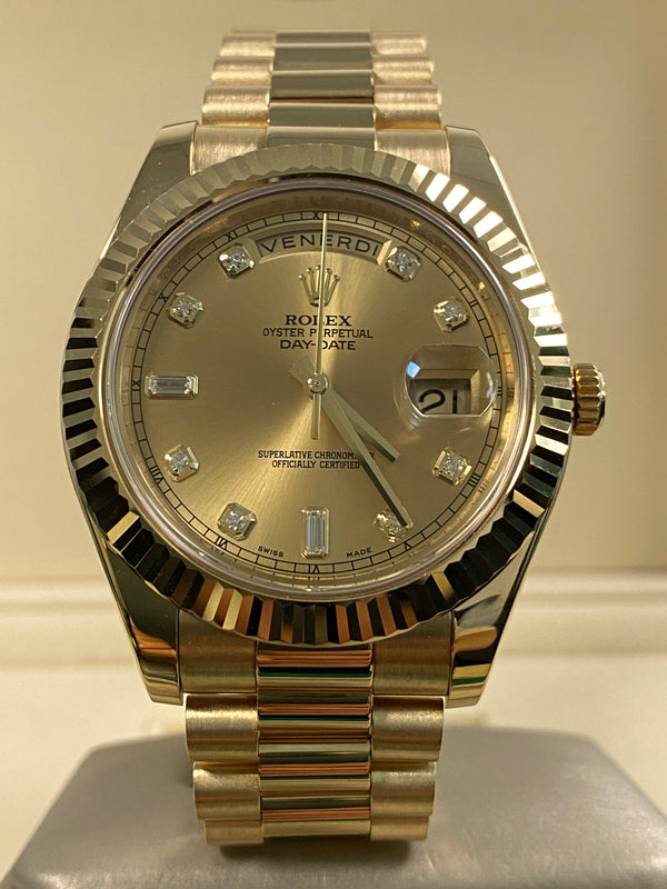Rolex Day-Date II - 2010 - Factory Diamond Dial - Italian Day Wheel - 218238 *FULL SET*