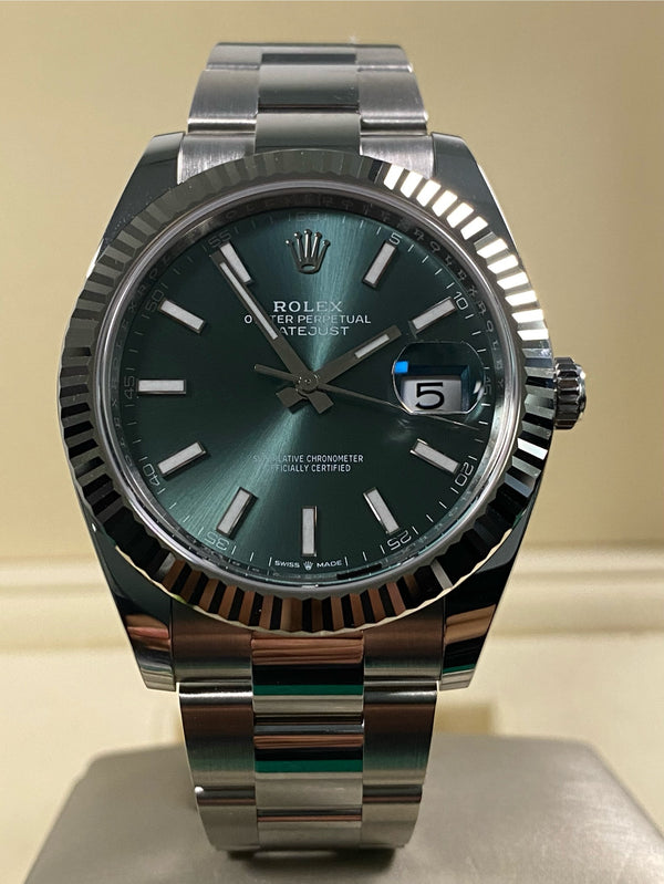 Rolex Datejust 41 - 2025 - Mint Green Dial - 126334 *FULL SET*