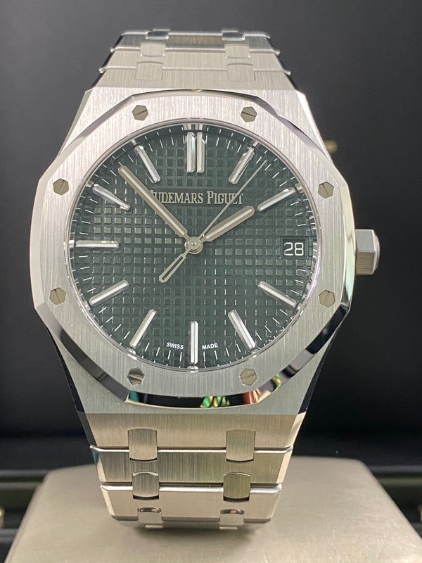 Audemars Piguet Royal Oak - 2025 - Green Dial - 15510ST *FULL SET*