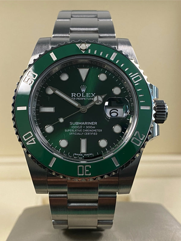 Rolex Submariner Date - 2020 - "Hulk" - 116610LV *Discontinued Model*