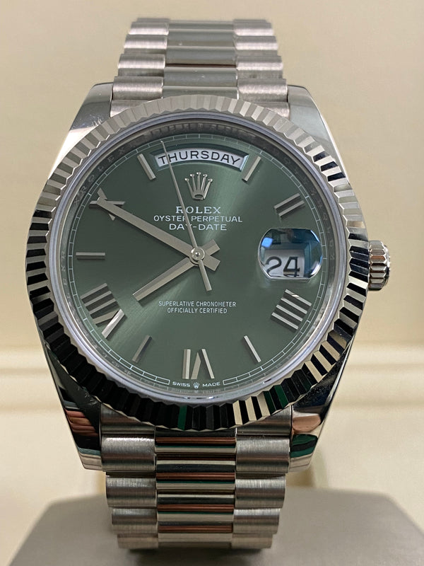 Rolex White Gold Day-Date 40 - 2019 - Fluted Bezel - Olive Green Dial - President Bracelet - 228239 *FULL SET*