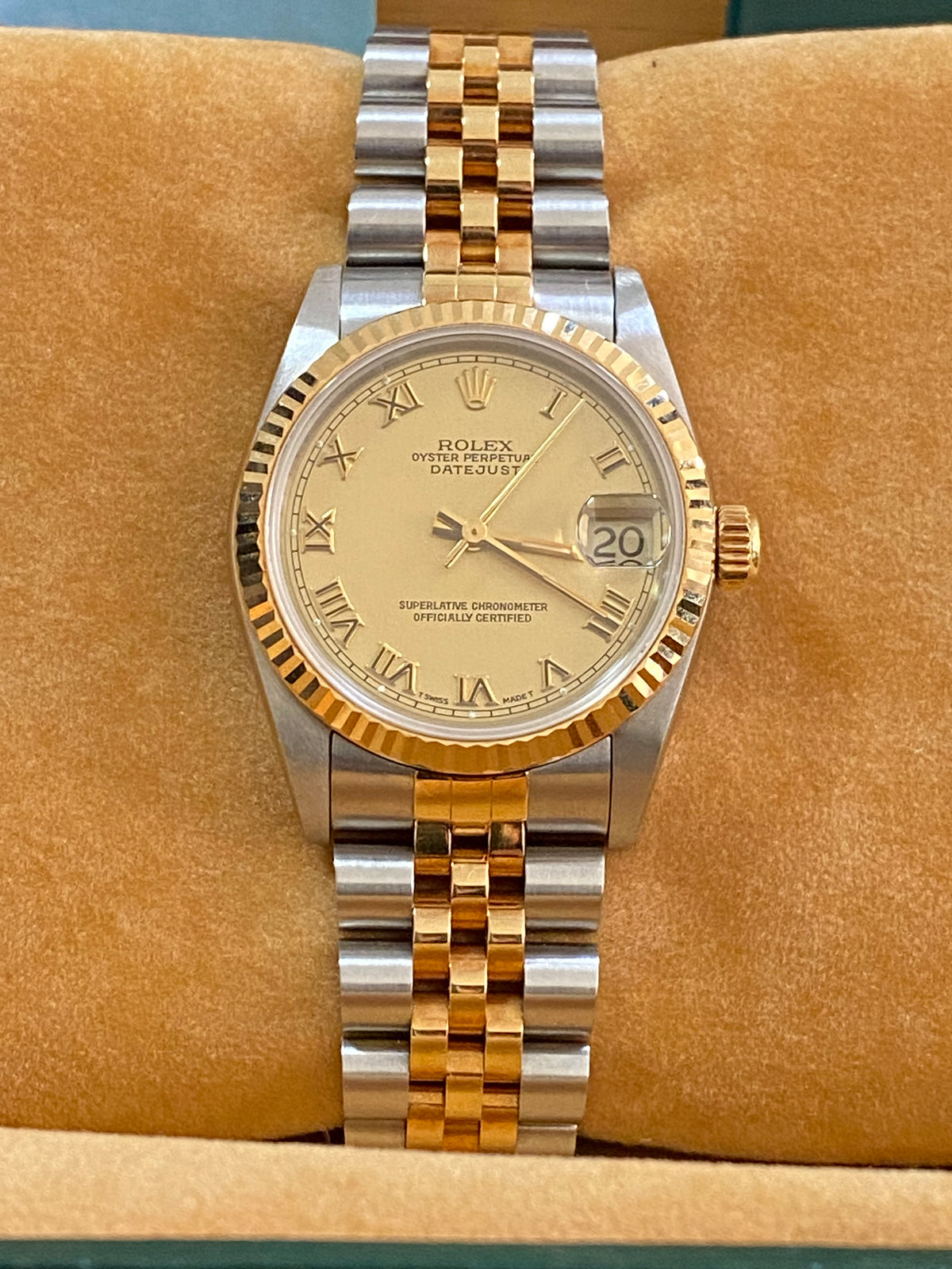 Rolex Steel and Yellow Gold Datejust 31 - S Serial - Fluted Bezel - Champagne Roman Dial - Jubilee Bracelet - 68273