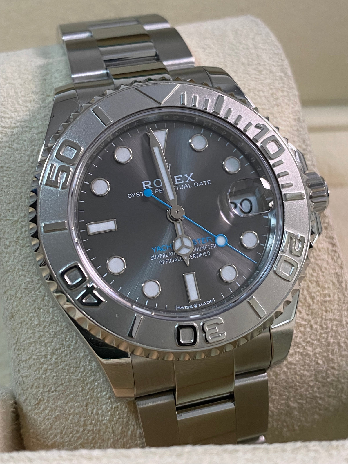 Rolex Steel and Platinum Rolesium Yacht-Master 37 - 2024 - Dark Rhodium Dial - 268622 *FULL SET*