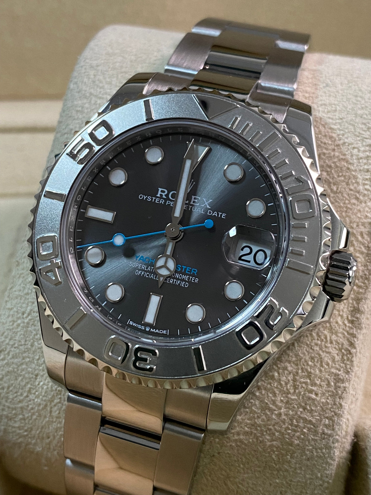 Rolex Steel and Platinum Rolesium Yacht-Master 37 - 2024 - Dark Rhodium Dial - 268622 *FULL SET*