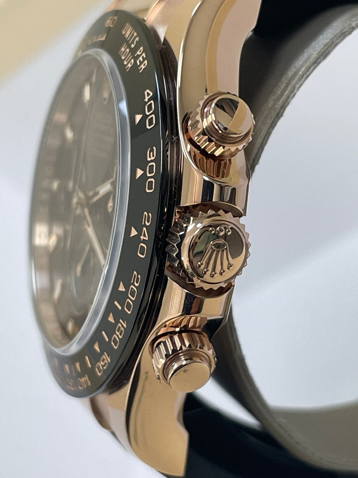 Rolex Everose Gold Cosmograph Daytona - 2023 - Chocolate Index Dial - Black Oysterflex Strap - 116515LN