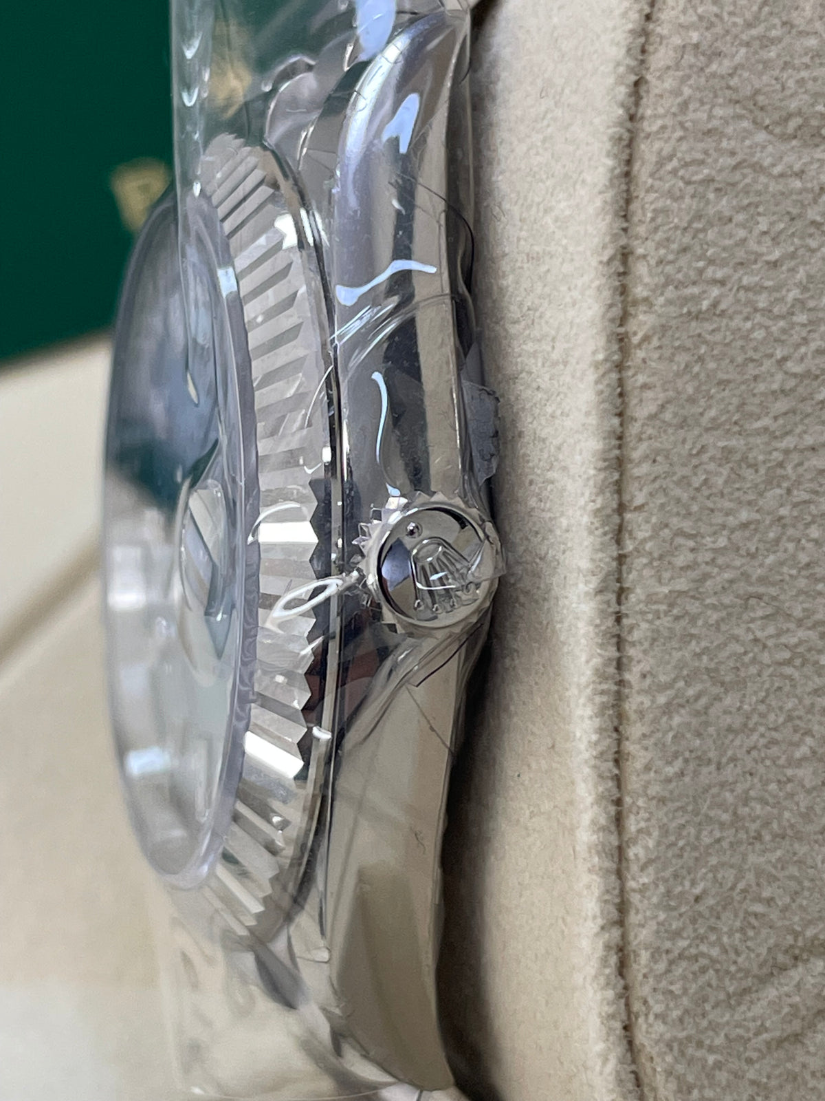 Rolex Platinum DayDate 40 2023 Fluted Bezel Ice Blue Baguette D